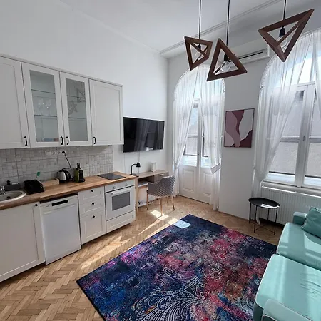 Apartament V10 Luxury Downtown *