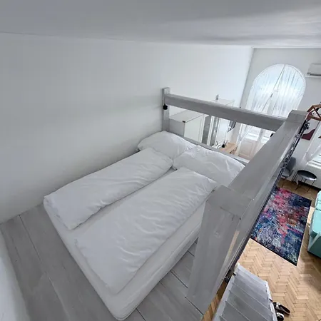 Apartament V10 Luxury Downtown